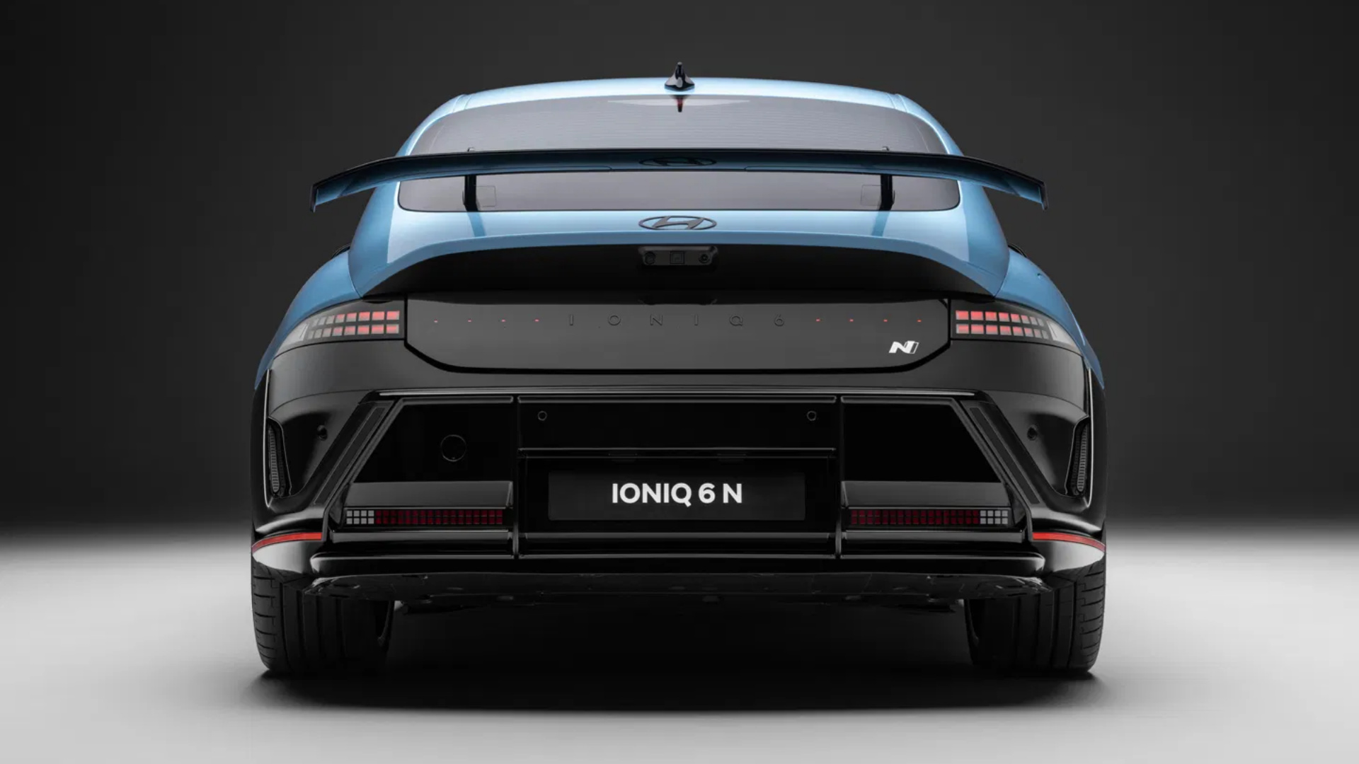 Hyundai Ioniq 6 N e sua traseira Hyundai Ioniq 6 N e sua traseira