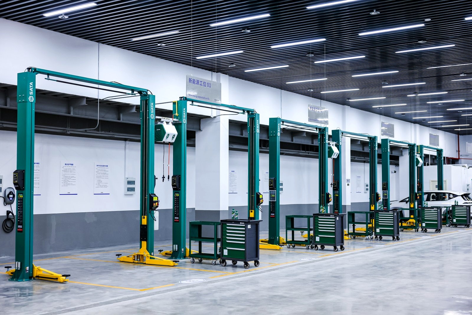 Oficina de Manutenção de EVs Oficina de Manutenção de EVs