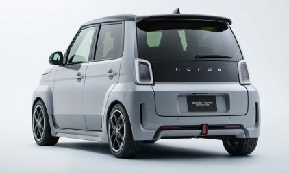 Marchas para o silêncio: o Super-One e a ousadia de dar textura aos elétricos