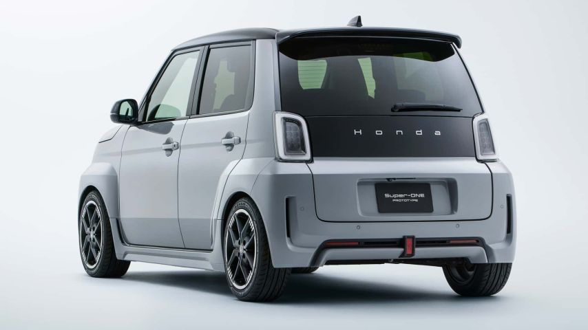 Marchas para o silêncio: o Super-One e a ousadia de dar textura aos elétricos