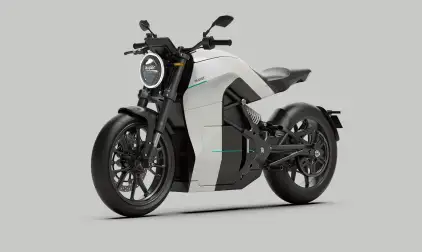 Auper C600: moto elétrica acessível com 160 km de autonomia chega ao Brasil
